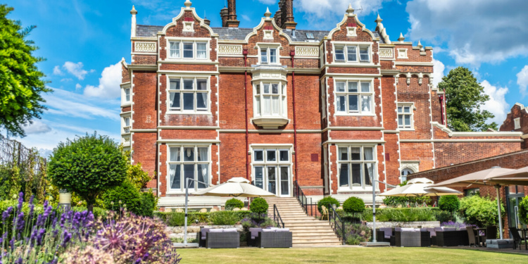 Wivenhoe House Hotel
