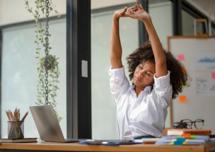 How To Protect Your Shoulders When Working From Home