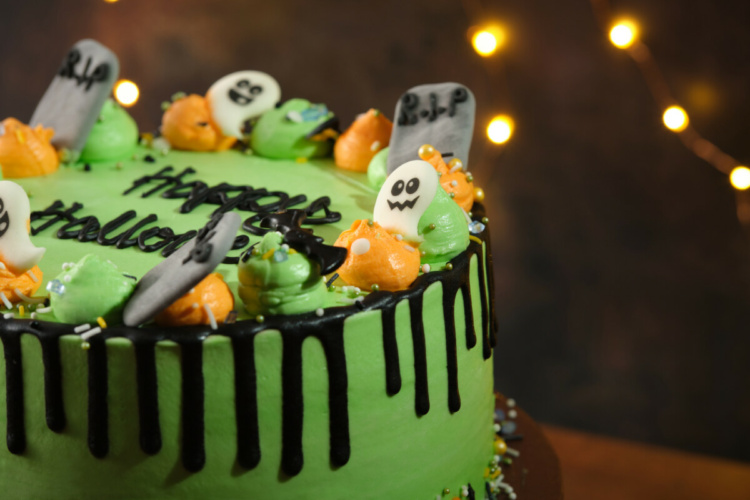Have a Spooktacular Halloween with Lola’s Cupcakes