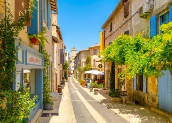 Navigating Provence: An Insider’s Guide to Exploring Its Regions