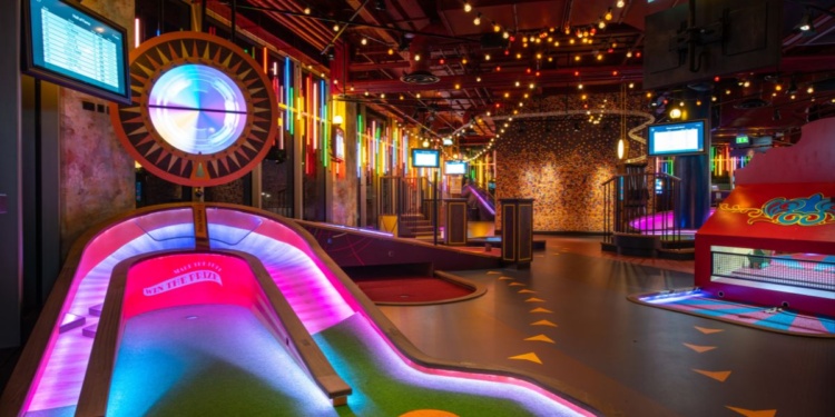 Summer Fun at Puttshack Indoor Mini Golf