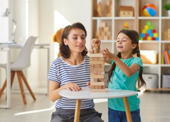 Ten ways to engage younger children without upping their screen time