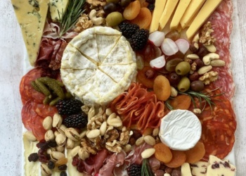 Festive Hosting Made Easy Festive Hosting Made Easy