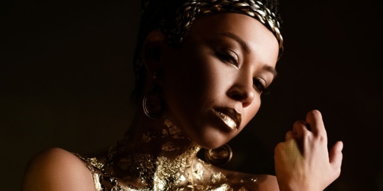 Liquid Gold: A Doctor Explains Its Transformative Benefits in Skincare