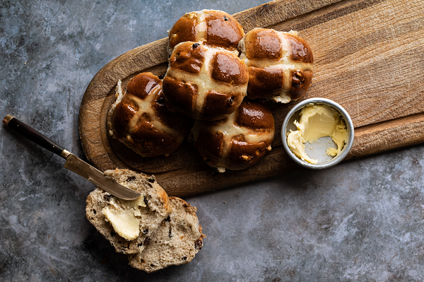 hot cross buns